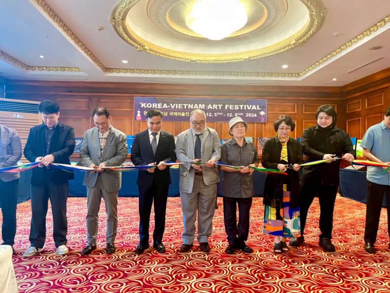Korea – Vietnam Art Festival: Triển lãm tranh nghệ thuật giao thoa Hàn – Việt